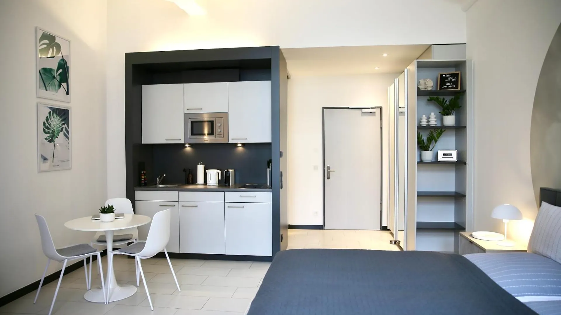 Meos 3 -Zentrum-Hofblick-Gym-Netflix Leipzig 0*,  Germany