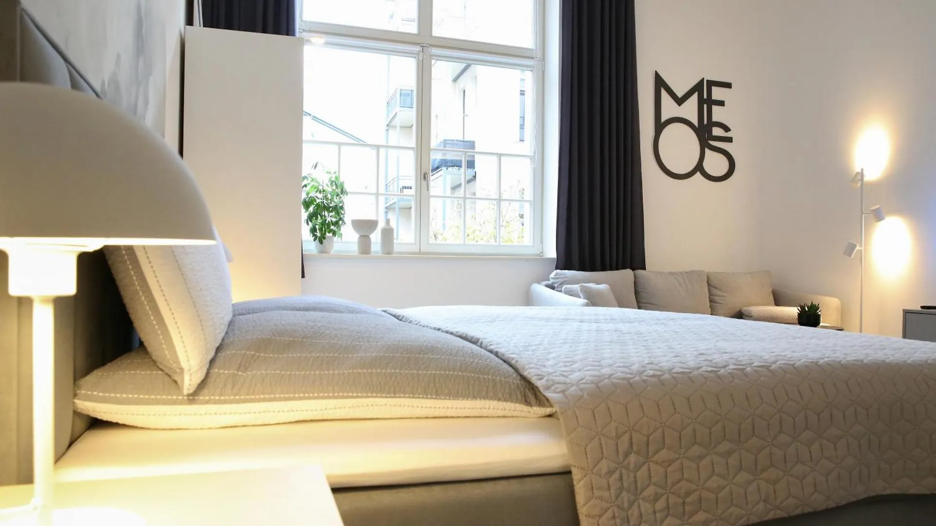 Meos 3 -Zentrum-Hofblick-Gym-Netflix Leipzig